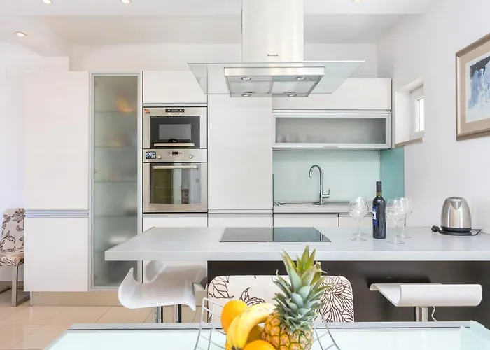 아파트 By The Sea Supetar, Brac - 20134 수페타르